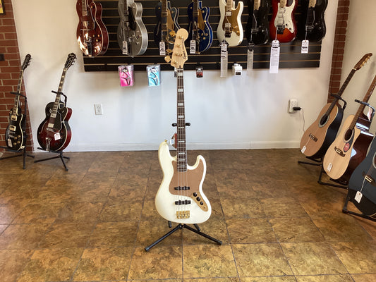 SQUIER 40TH ANNIVERSARY GOLD JAZZ BASS