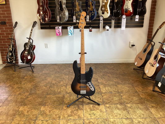 SQUIER 40TH ANNIVERSARY VINTAGE EDITION JAZZ BASS